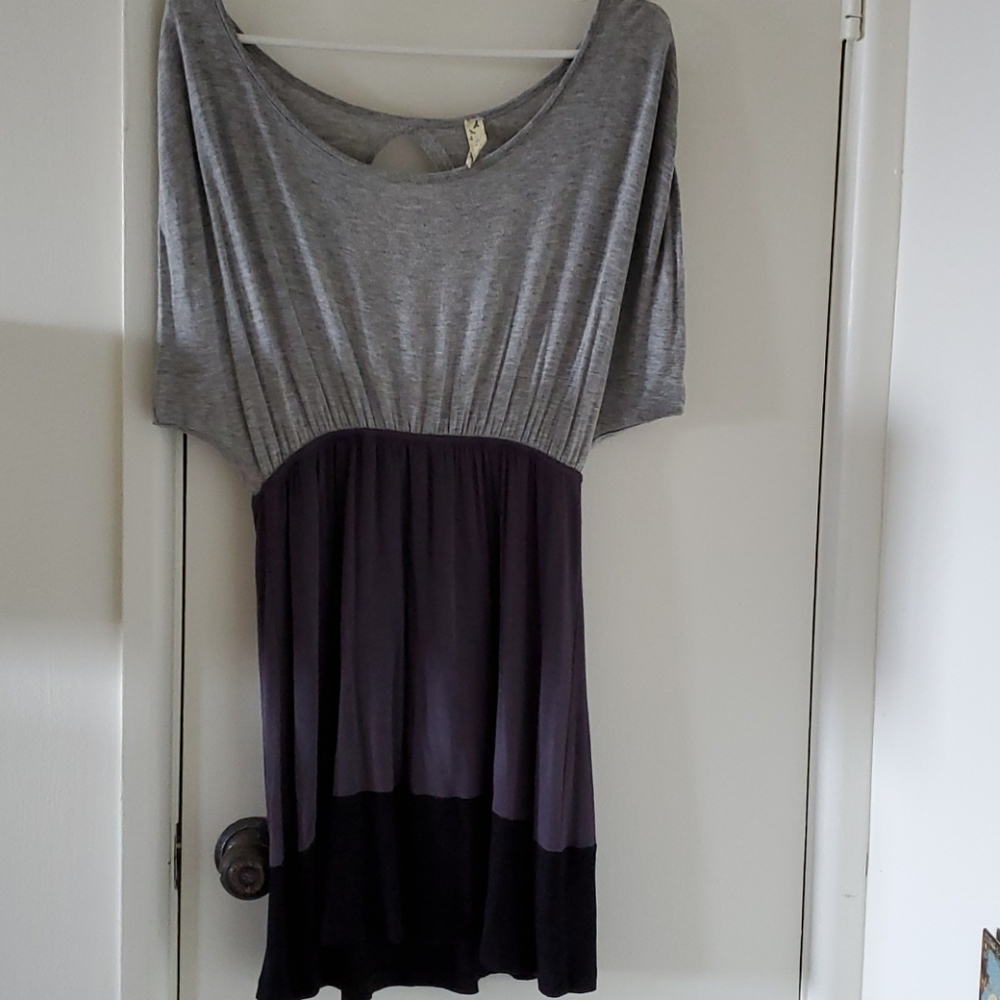 Dress - Picture 4 of 5